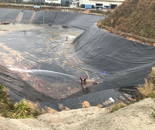 双柏废水池清理