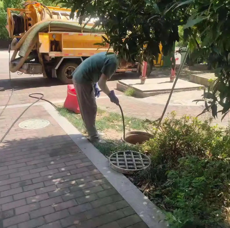 双柏市政排污管道清淤疏通——专业团队，让您全程省心！