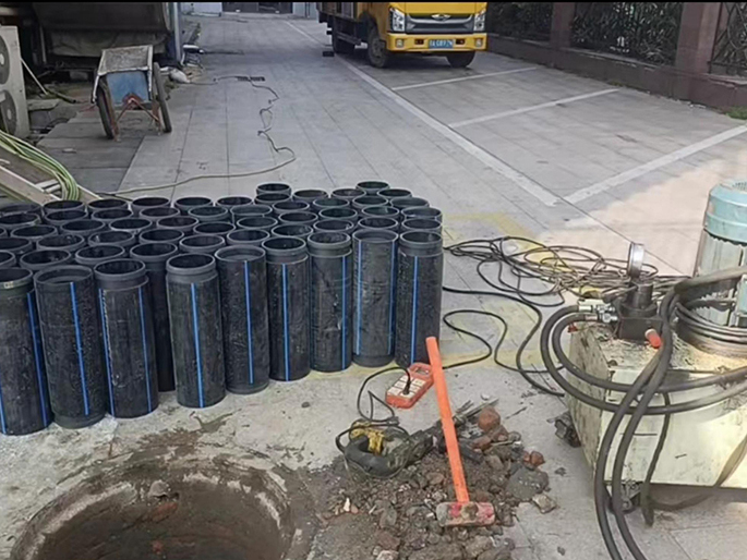 双柏PE置换管厂家 DN315置换管 非开挖管短管置换